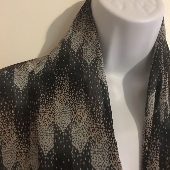 Top - Picture 3 of 6